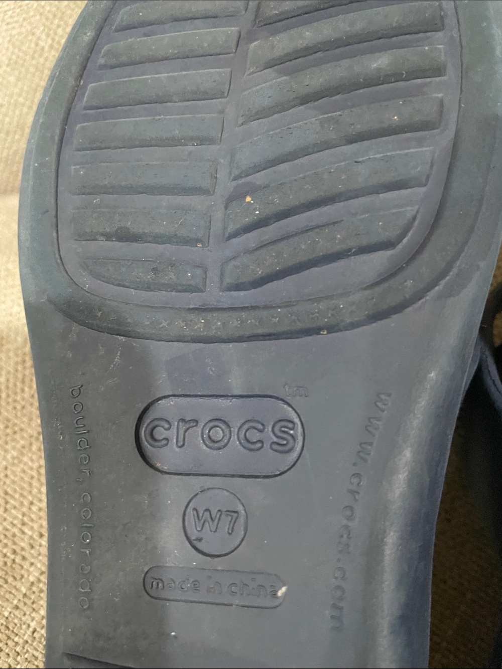 CROCS Women’s blue Slide Sandals with Light purple footbed - Picture 4 of 8